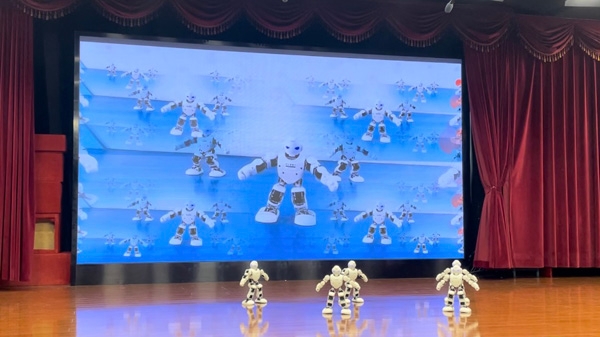 上海首家社区数字阅读新场景启用，静安这个街道打造“15分钟科普生活圈”