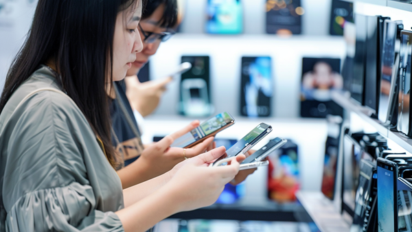 后高考经济热潮：唯品会冲锋衣与溯溪鞋增长超50%