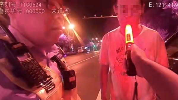 男子彻夜宿醉观看“欧洲杯”球赛 却忽略了“隔夜酒”的危害