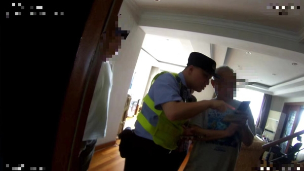 七旬老人遭遇电信诈骗，民警争分夺秒劝醒当事人