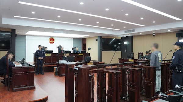 一房二卖，房主获刑四年四个月