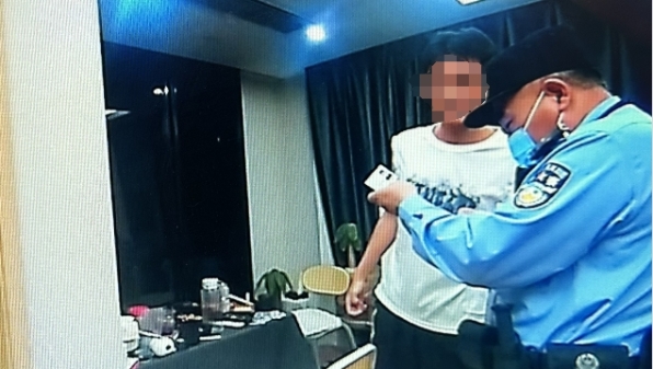 “喂，110吗？你们快来抓我吧”为取悦好友男子竟报警“自首”？