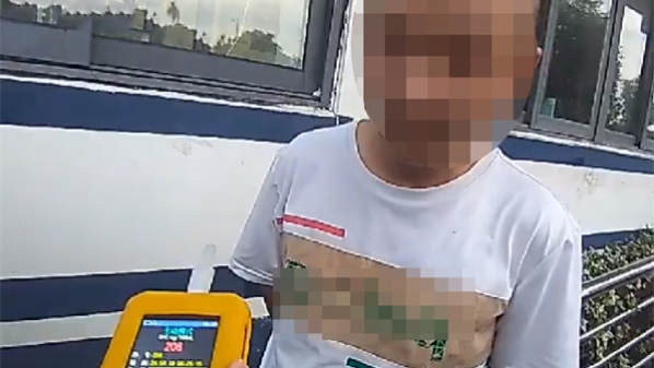 自投罗网！为调解矛盾男子竟醉驾至派出所