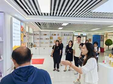 上海直播电商联盟赴泽调研并直播溯源
