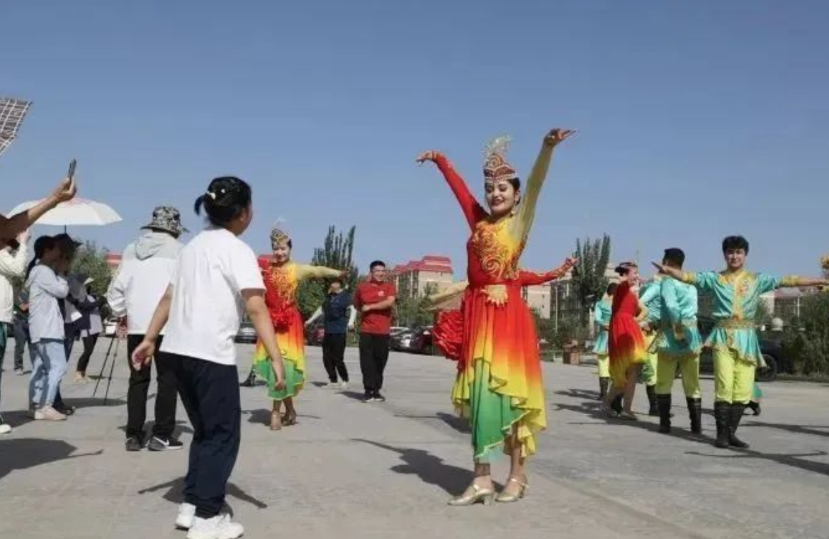 莎车的迎宾礼你经得住吗？各地游客纷纷点赞