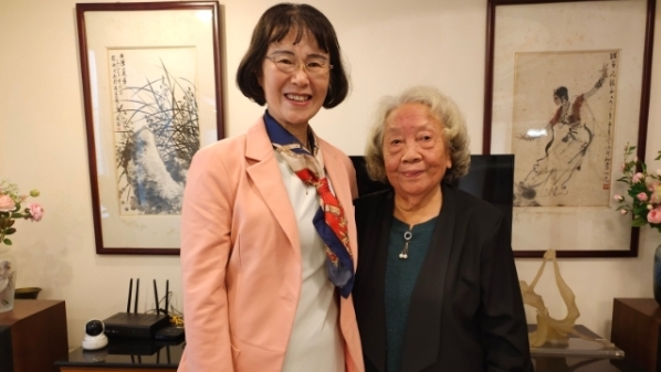 钱虹：跨越半个世纪的骨肉团聚