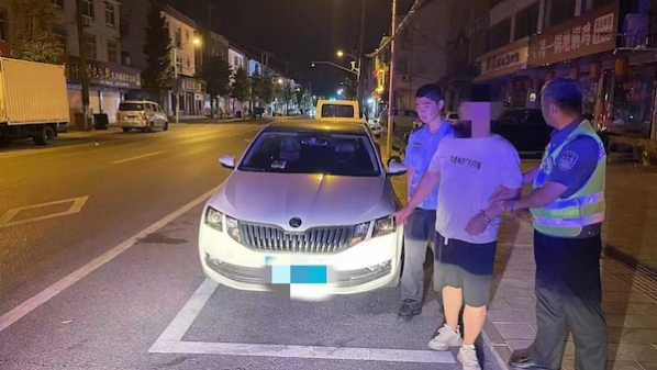 夫妻吵架找民警评理 醉驾丈夫自投罗网被发现