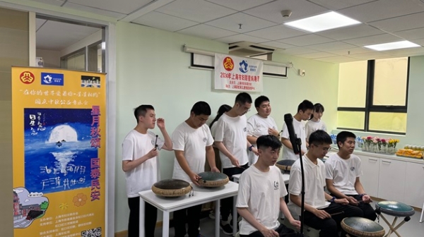 中秋节前夕，“来自星星的他们”举办了这场特殊音乐会