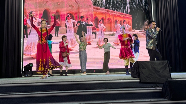 共赏金色胡杨好风光，上海旅游节城市日喀什专场推介活动举办