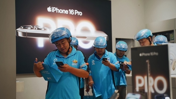 iPhone16系列“外卖”现货开售：饿了么最快半小时送达