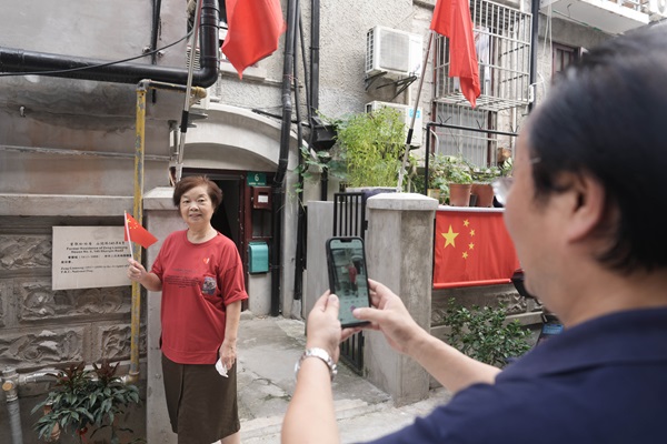 虹口山阴路有一条“国旗弄堂”，原因是……