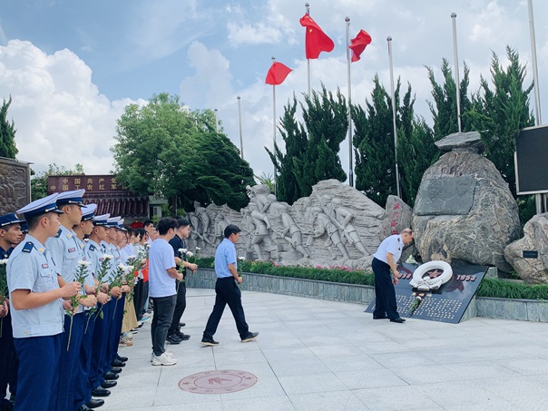 将军讲述上海解放故事，中国人民志愿军纪念馆举办思政德育大讲堂