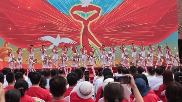 千人共唱为祖国庆生，虹口区举行庆祝中华人民共和国成立75周年主题歌会