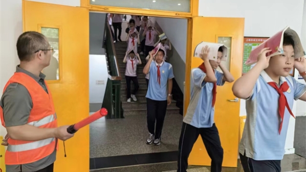 上海举办“10·13国际减灾日”主题宣传活动