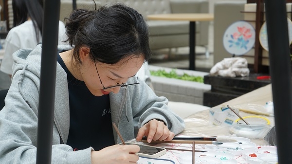 复旦大学书画篆刻艺术研究院举行捐赠仪式 第八届金秋曝书节开幕