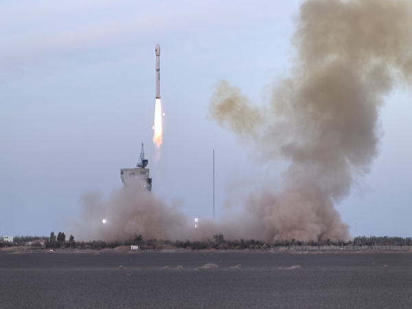 12小时内 上海航天2箭1星发射成功