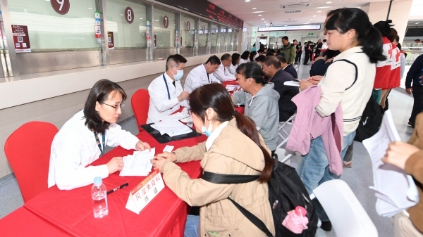 迎接院庆180周年 180位仁济专家位市民义诊 院庆吉祥物“仁宝”亮相！