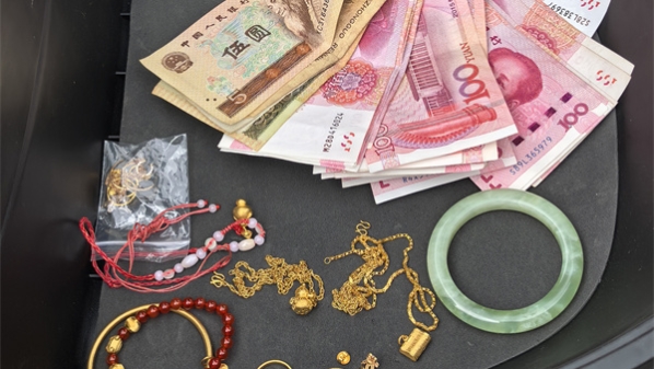 毫无边界感！男子擅入前妻家中盗走十余万首饰现金
