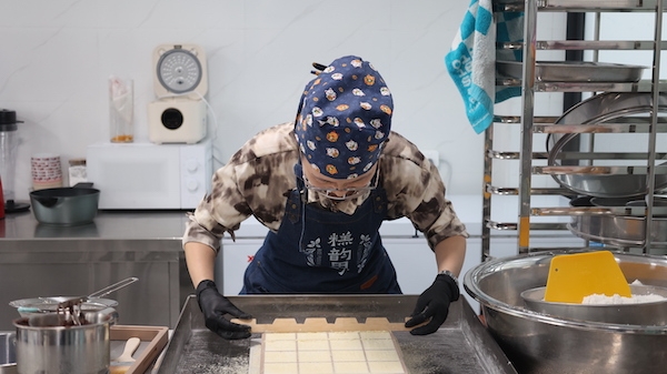 金山80后辞职回乡，做起了可以吃的“油画”米糕