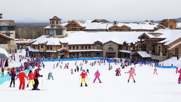 北方多地雪场今日相继开板 “尔滨”搜索环比增三倍