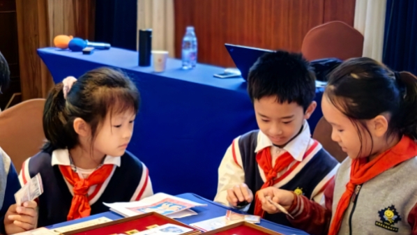 火花文化交流会上来了“小孩哥”“小孩姐”