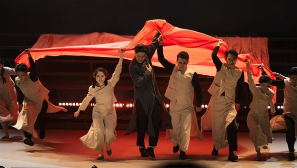 新民艺评丨毛时安：青春的抉择，从迷茫、曲折到坚定——观《声闻于天》有感