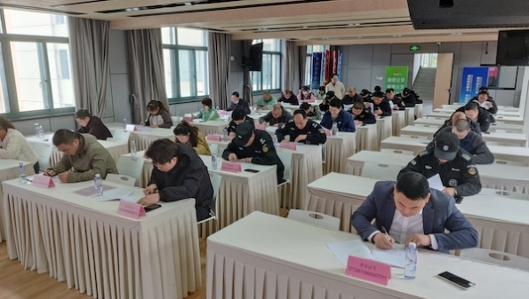 全面提升技术水平，久事公交场管公司开展练兵比武活动