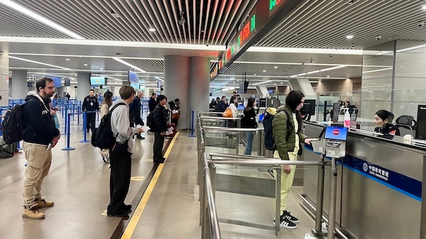 中国免签“朋友圈”再扩容 浦东机场口岸进出境旅客量翻番