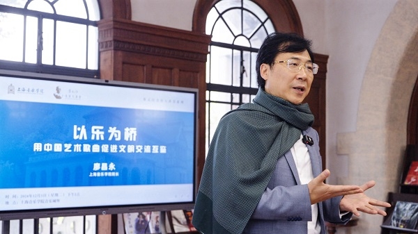 “廖式拖堂”受市民热捧，廖昌永登台蔡元培美育大讲堂