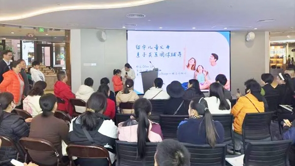 父母来华漕打工，他们孩子的心理健康，这个镇开始关注……