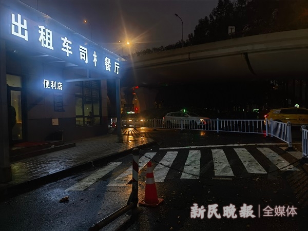 标识牌已竖闸机杆已设 出租车将可在虹桥枢纽“短途返场”