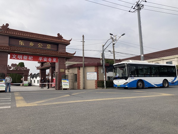3条线路增加运力，南汇公交全力保障市民冬至祭扫出行