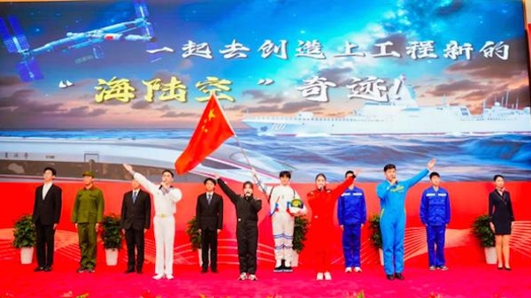 学好专业知识，讲述中国故事 长三角10所高校大学生讲师齐聚上理工比技能