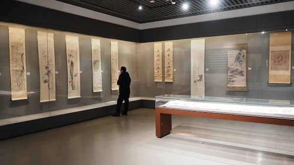 金山博物馆首次向公众展出所有馆藏张大千书画作品