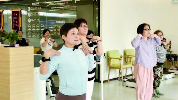  “人人运动，人人健康”